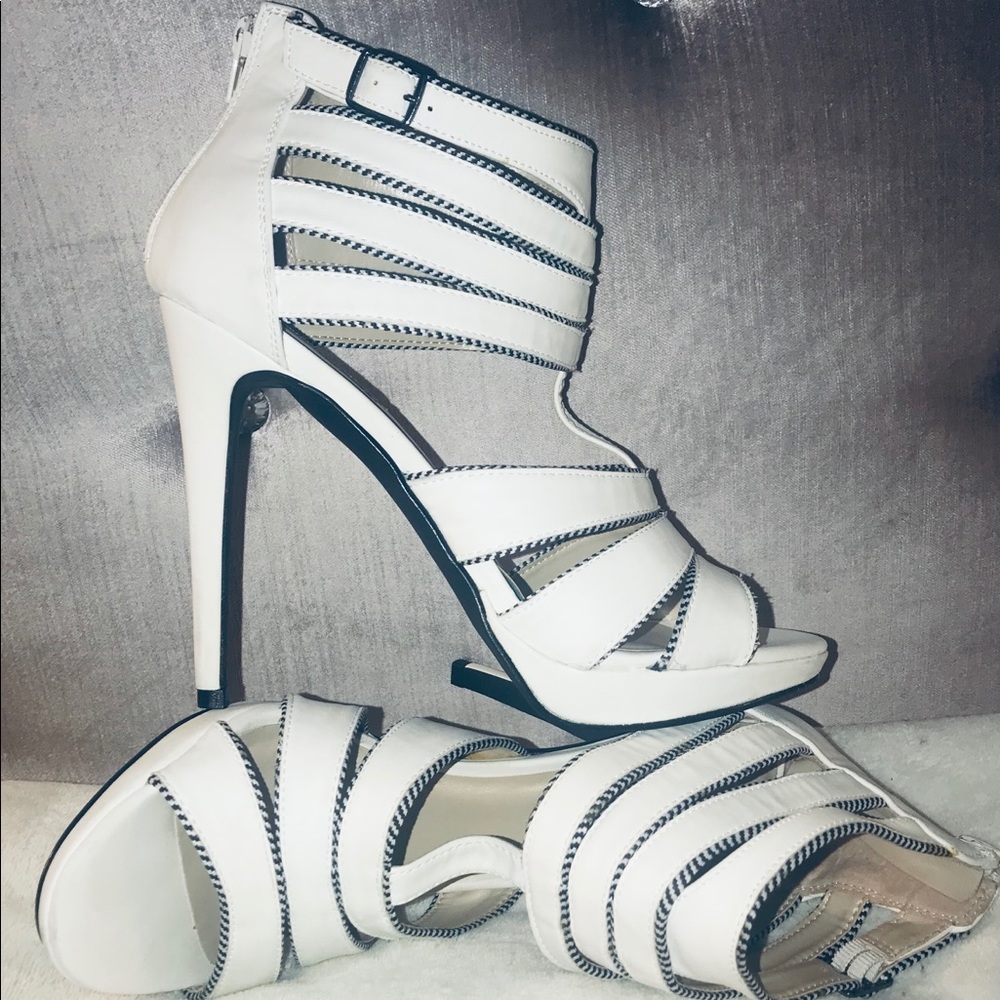 Dolce Mojo Moxy leather heels